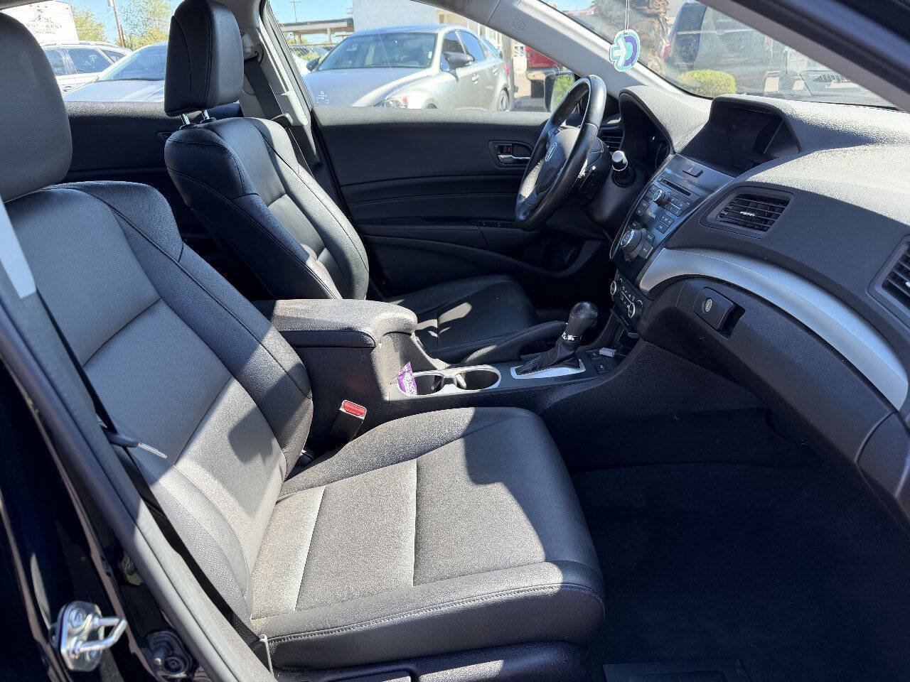 Used 2018 Acura ILX w/ Special Edition Package FWD image 13