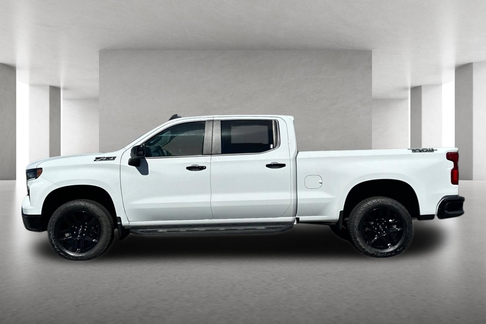 New 2026 Chevrolet Silverado 1500 LT Trail Boss w/ Dark Appearance Package AWD/4WD image 7