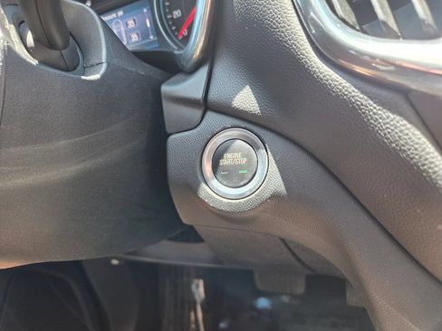 Used 2019 Chevrolet Equinox LT FWD image 28