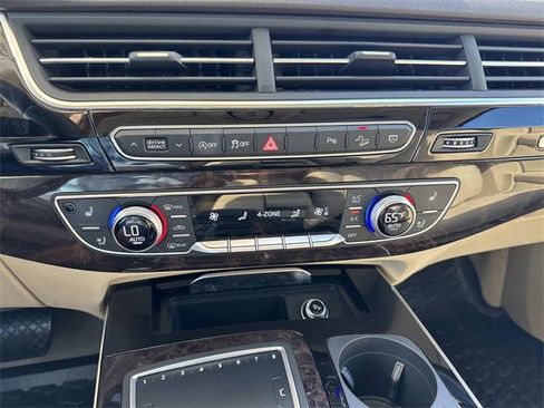 Used 2018 Audi Q7 3.0T Prestige w/ Prestige Package image 27