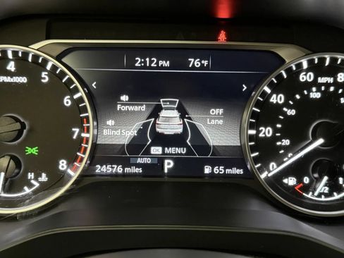 Used 2025 Nissan Pathfinder S AWD/4WD image 14
