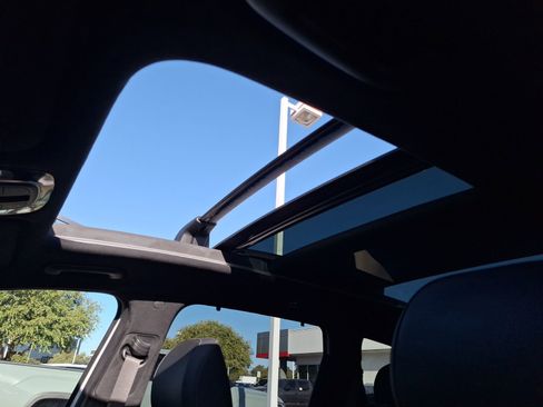 Used 2023 Hyundai Santa Fe Calligraphy image 31