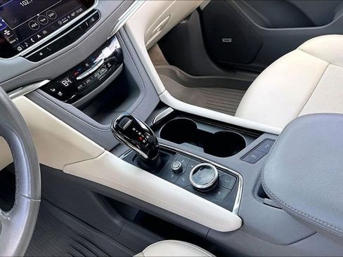 Used 2023 Cadillac XT5 Premium Luxury image 15
