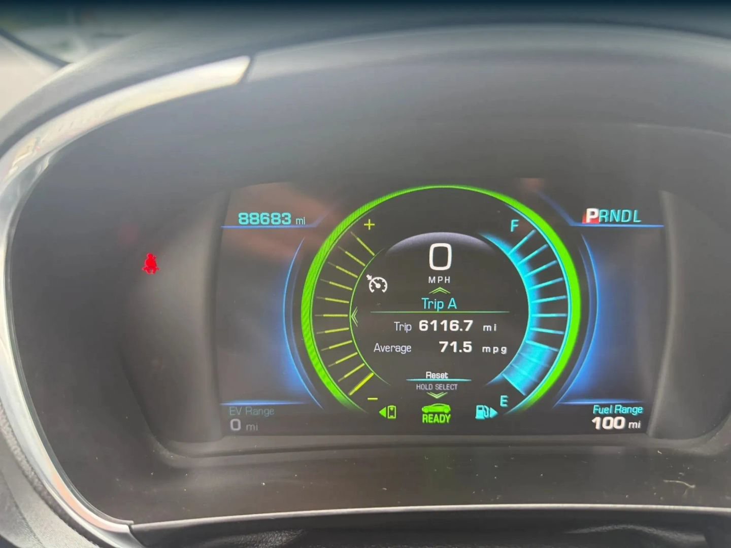 Used 2018 Chevrolet Volt Premier w/ Driver Confidence Package FWD image 32