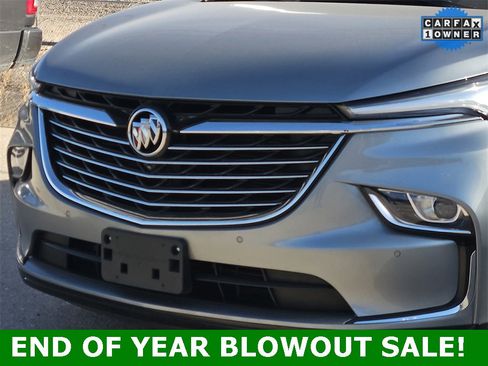 Used 2024 Buick Enclave Premium image 2
