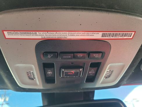 Used 2021 Toyota Camry XSE image 17