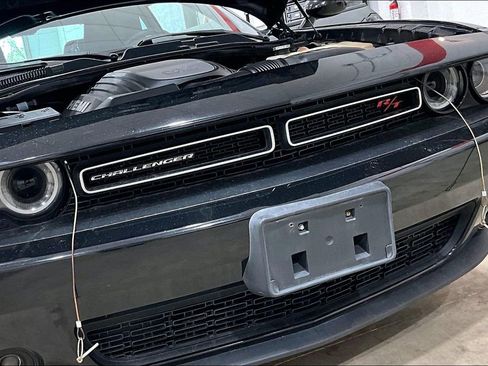 Used 2015 Dodge Challenger R/T w/ Quick Order Package 22B R/T RWD image 25