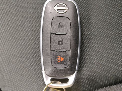 Used 2024 Nissan Kicks S FWD image 32