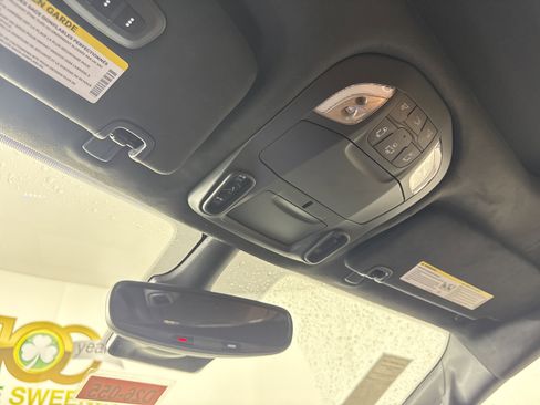 New 2026 Chrysler Pacifica Pinnacle AWD/4WD image 24