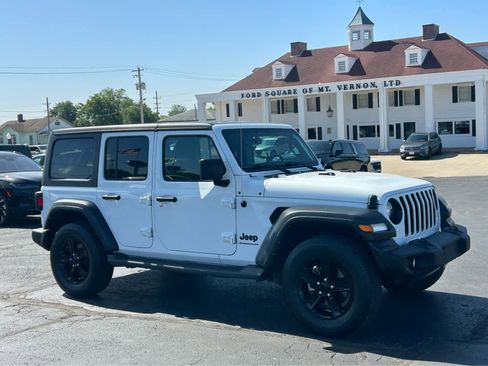 Used 2023 Jeep Wrangler Unlimited Sport AWD/4WD image 3