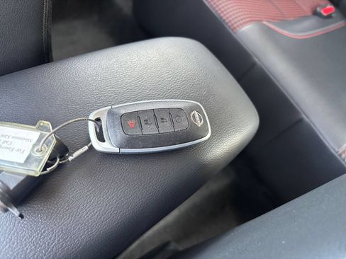 Used 2026 Nissan Kicks SR AWD/4WD image 19