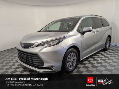 Certified 2023 Toyota Sienna XLE