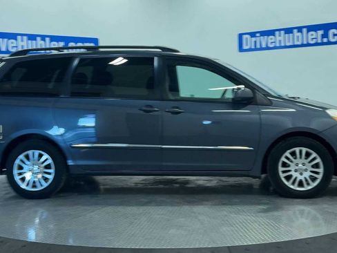 Used 2008 Toyota Sienna XLE Limited image 9