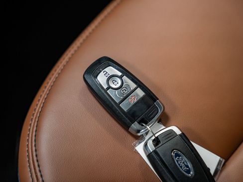 Certified 2024 Ford Maverick Lariat image 51