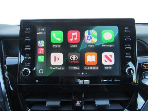 Used 2024 Toyota Camry XLE image 10