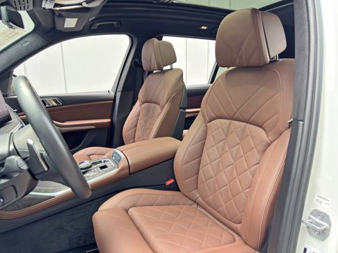 Used 2023 BMW X7 xDrive40i w/ Executive Package AWD/4WD image 44