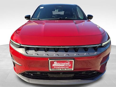 Used 2025 Jeep Wagoneer S Launch Edition image 5