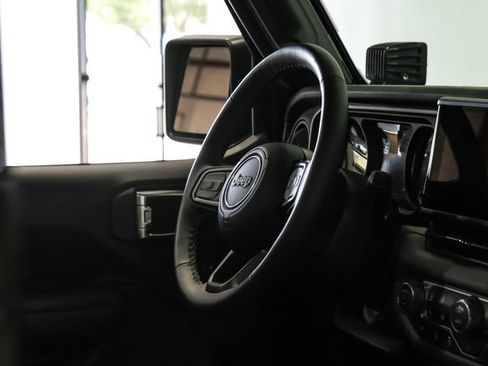 Used 2024 Jeep Wrangler Unlimited Sport image 53