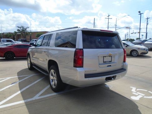 Used 2015 Chevrolet Suburban LT w/ Texas Edition RWD image 7
