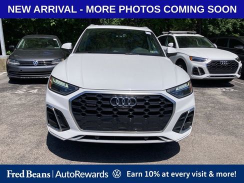 Used 2024 Audi Q5 2.0T Premium Plus w/ Premium Plus Package AWD/4WD image 2