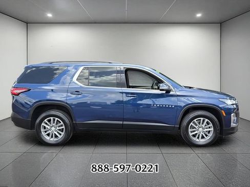 Used 2023 Chevrolet Traverse LT FWD image 6