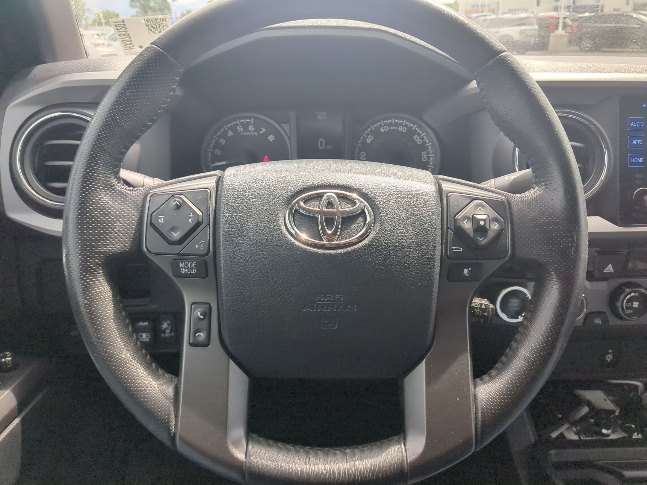 Used 2017 Toyota Tacoma TRD Sport w/ Tow Package (A/T) AWD/4WD image 18