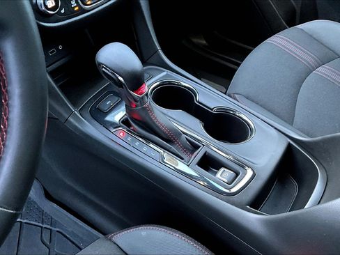 Used 2023 Chevrolet Equinox RS image 10