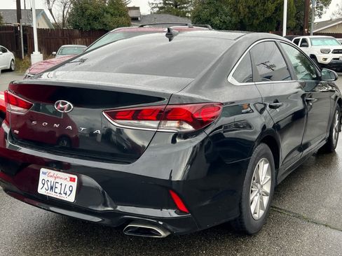 Used 2018 Hyundai Sonata SE image 2