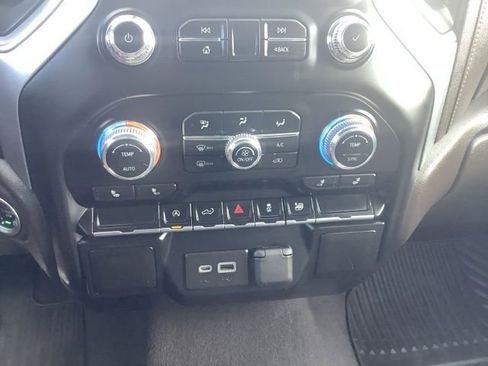 Used 2021 GMC Sierra 1500 SLE image 24