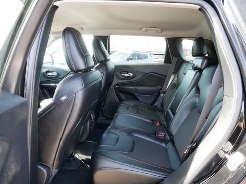 Used 2022 Jeep Cherokee Trailhawk w/ Sound & Nav Group image 35