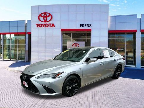 Used 2025 Lexus ES 350 ES 350 w/ Accessory Package (Z2) image 11