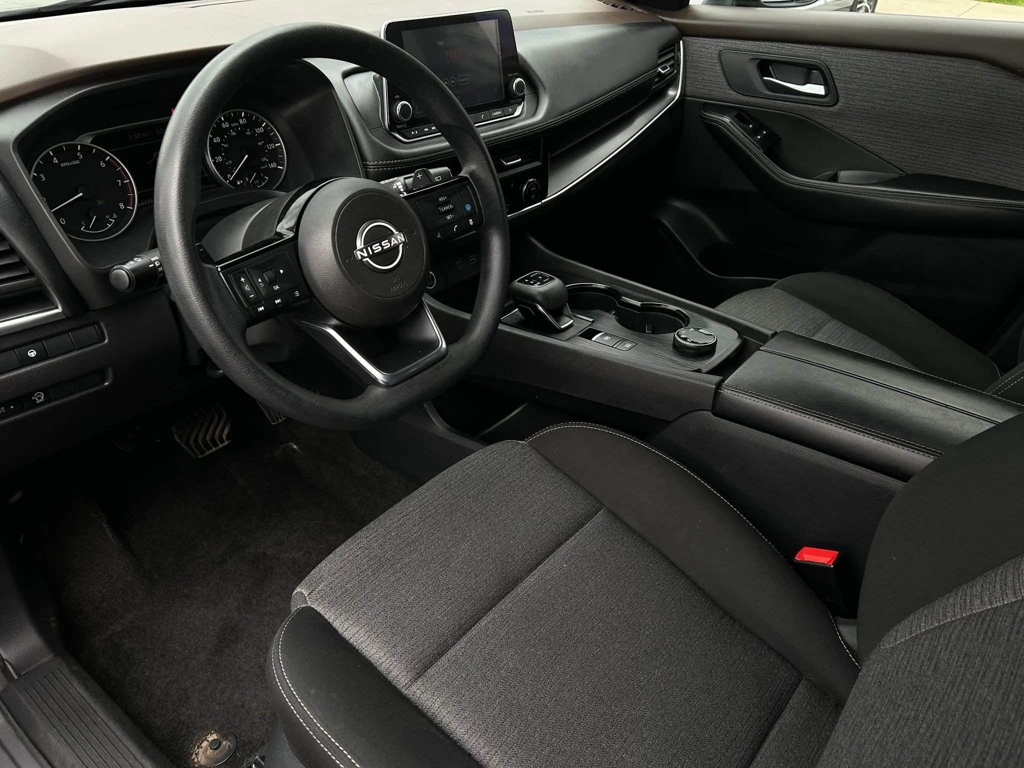 Used 2023 Nissan Rogue SV AWD/4WD image 25