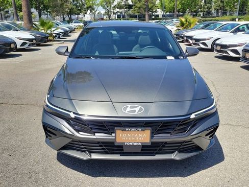 New 2026 Hyundai Elantra Limited FWD image 31