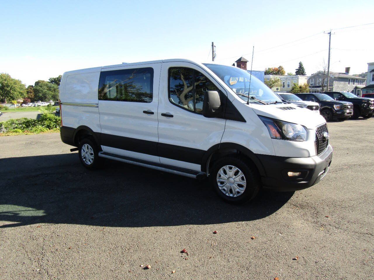 Used 2025 Ford Transit 250 Low Roof w/ Exterior Upgrade Package RWD image 37