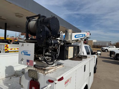 Used 2019 GMC Sierra 3500 4x4 Crew Cab w/ Sierra Convenience Package image 15