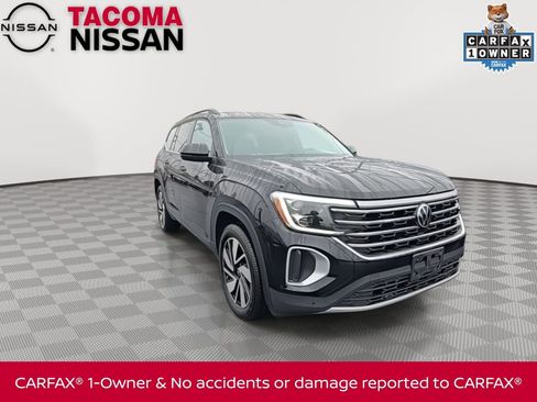 Used 2024 Volkswagen Atlas SE image 2