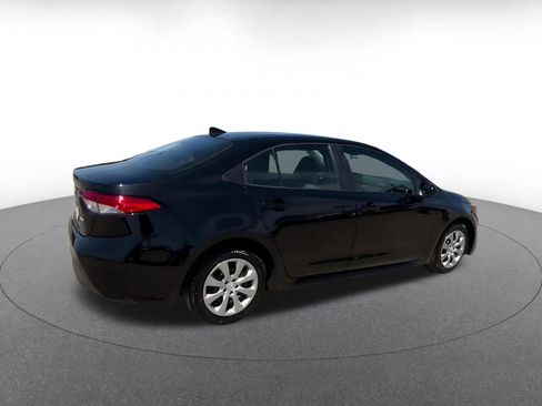 Used 2025 Toyota Corolla LE FWD image 14