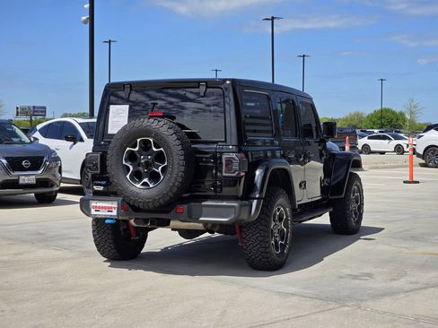 Used 2022 Jeep Wrangler Unlimited Rubicon 4xe w/ Cold Weather Group AWD/4WD image 6