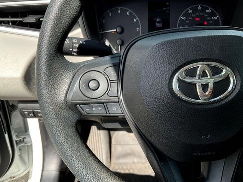Used 2023 Toyota Corolla LE FWD image 19