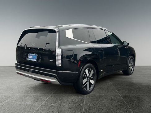 Certified 2026 Hyundai Ioniq 9 SEL image 7