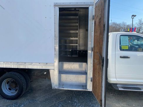 Used 2015 RAM 5500 Tradesman image 26