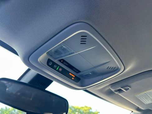 Used 2019 Chevrolet Traverse LS FWD image 43