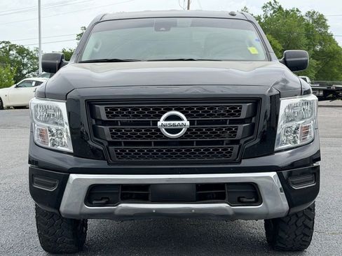 Used 2021 Nissan Titan SV AWD/4WD image 10