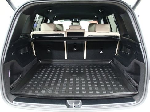 Certified 2025 Mercedes-Benz GLB 250 4MATIC image 28