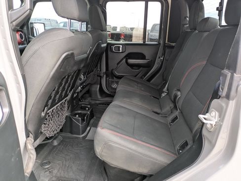 Used 2021 Jeep Gladiator Rubicon AWD/4WD image 13