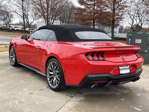 Used 2024 Ford Mustang GT Premium image 8