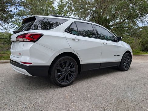 Used 2023 Chevrolet Equinox RS FWD image 9
