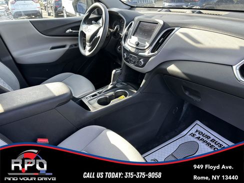 Used 2020 Chevrolet Equinox LS w/ LS Convenience Package image 31