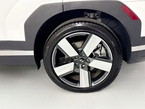 Used 2024 Hyundai Santa Fe Limited FWD image 32