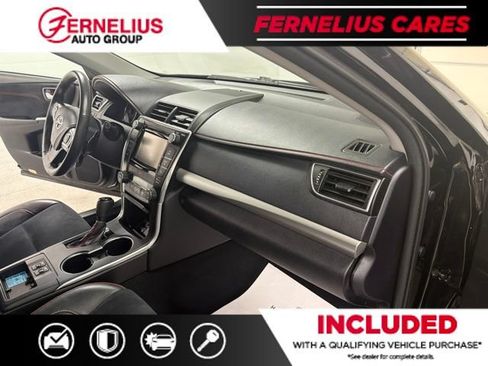 Used 2017 Toyota Camry XSE w/ Moonroof Package FWD image 28